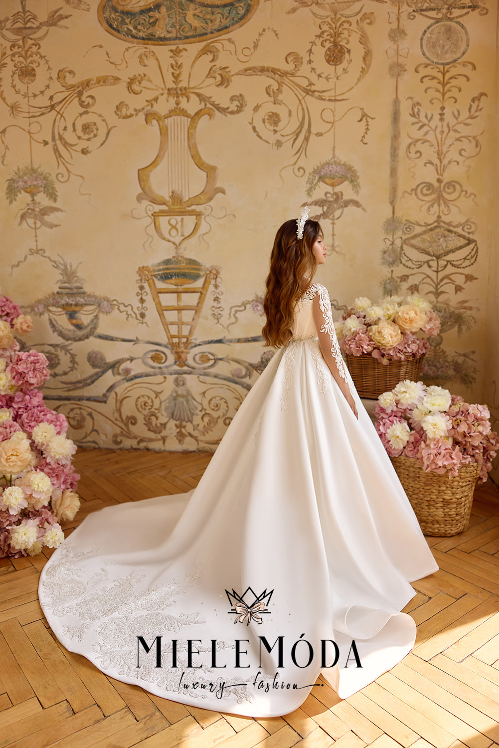 Belle de Château Couture Flower Girl Communion Dress
