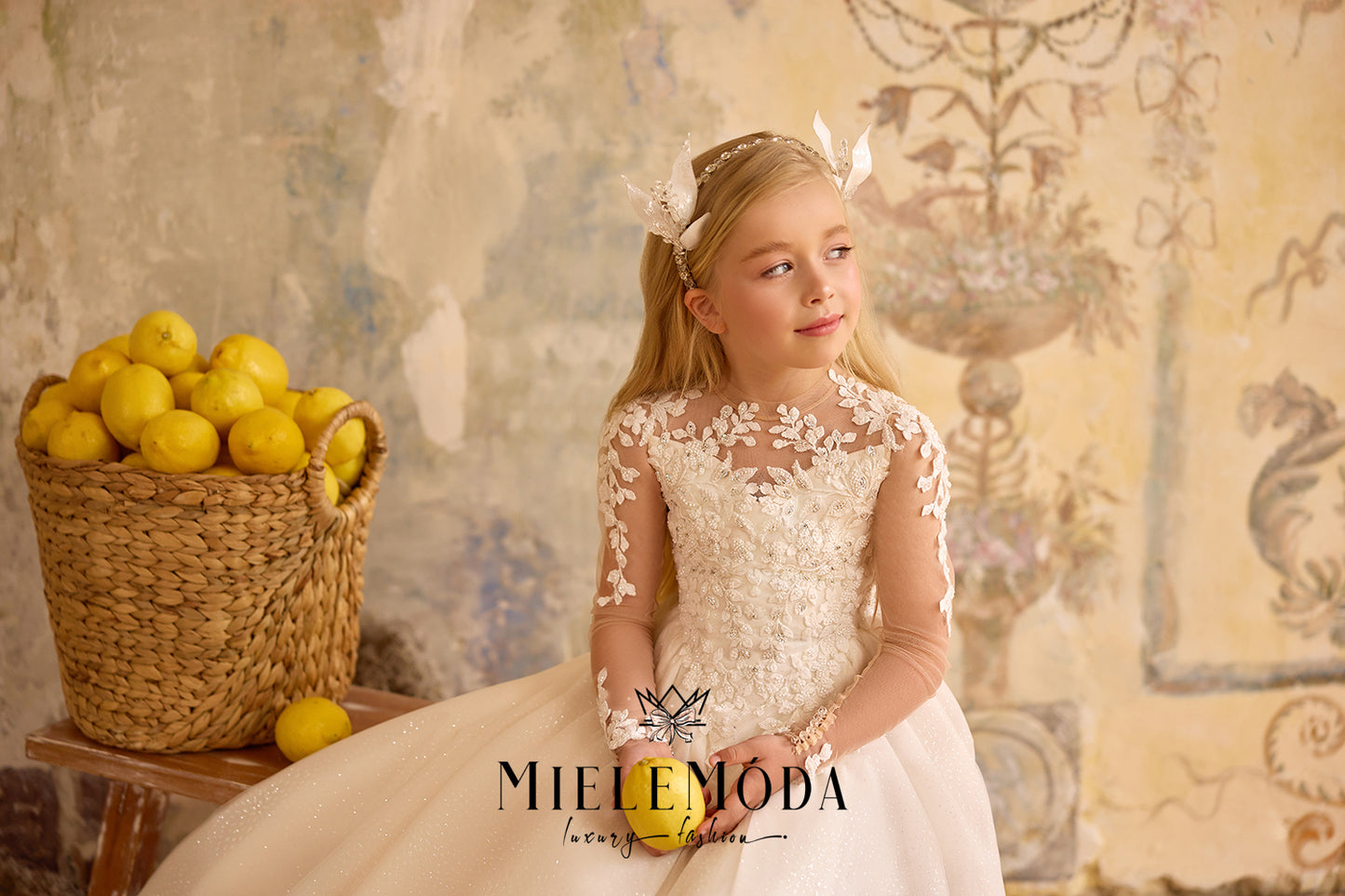 Château Dream Luxury Flower Girl Communion Dress