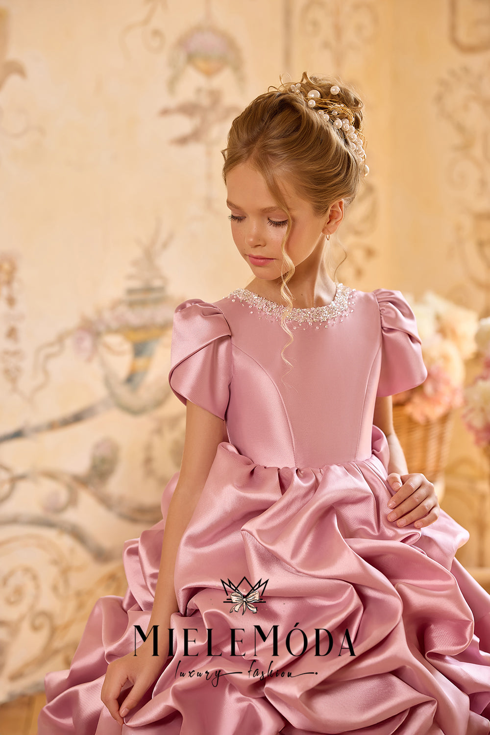 Éclat de Rose Luxury Flower Girl Communion Dress