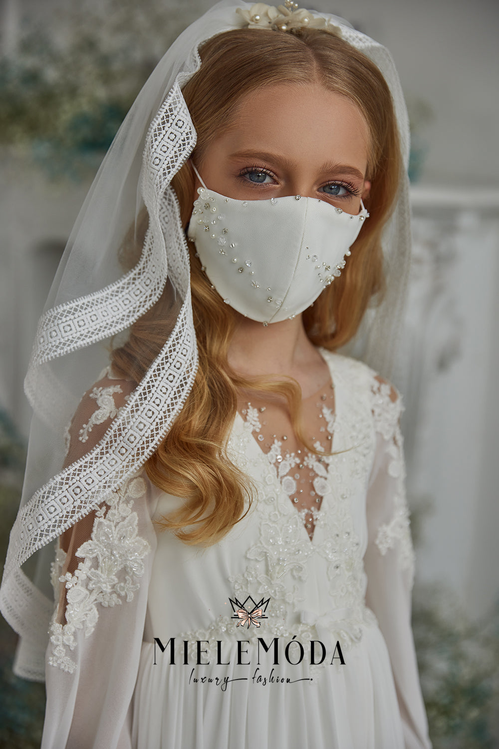 Communion Luxury Tulle Veil and Pearl Comb