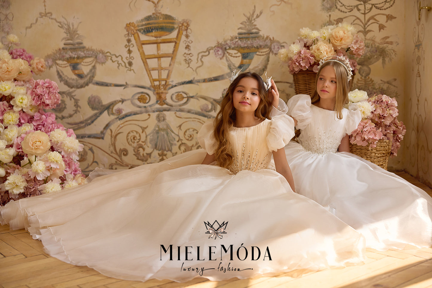 Lumière du Château Couture Flower Girl Communion Dress