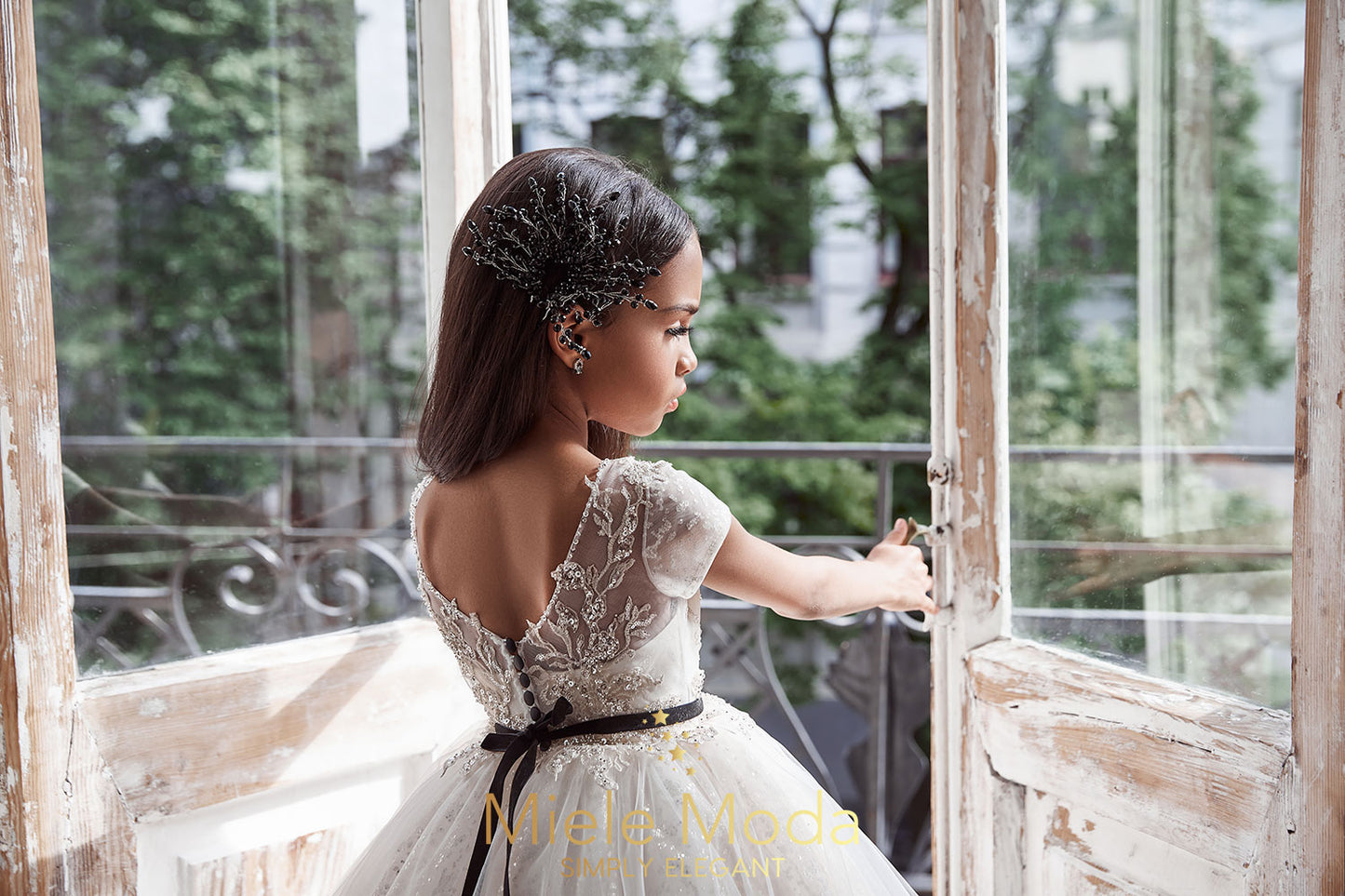 Élodie Luxury Flower Girl Dress