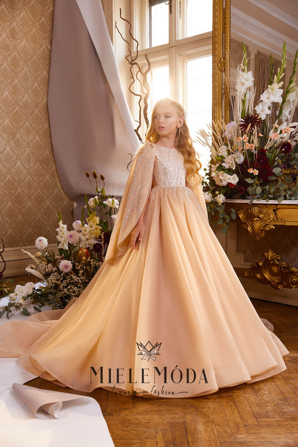 luxury girls' special occasion dresses Luxury Flower Girl Dress with Detachable Cape