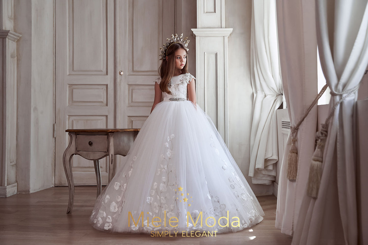 Stéphanie Luxury Flower Girl Dress