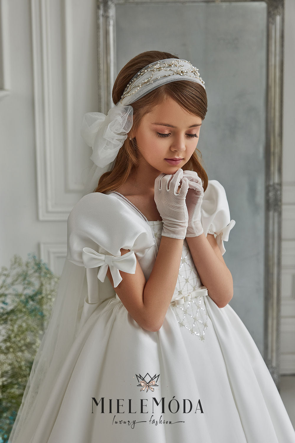 First Holly Communion Mesh Gloves