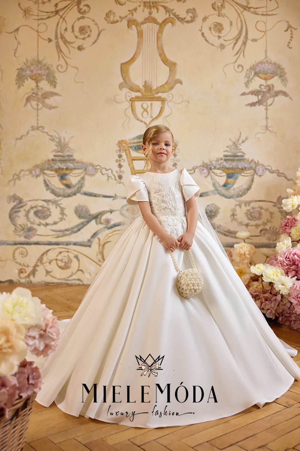 Fillette Royale Luxury First Communion Flower Girl Dress