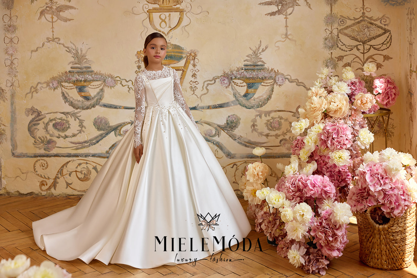 Palais Fleuris Couture Communion Flower Girl Dress