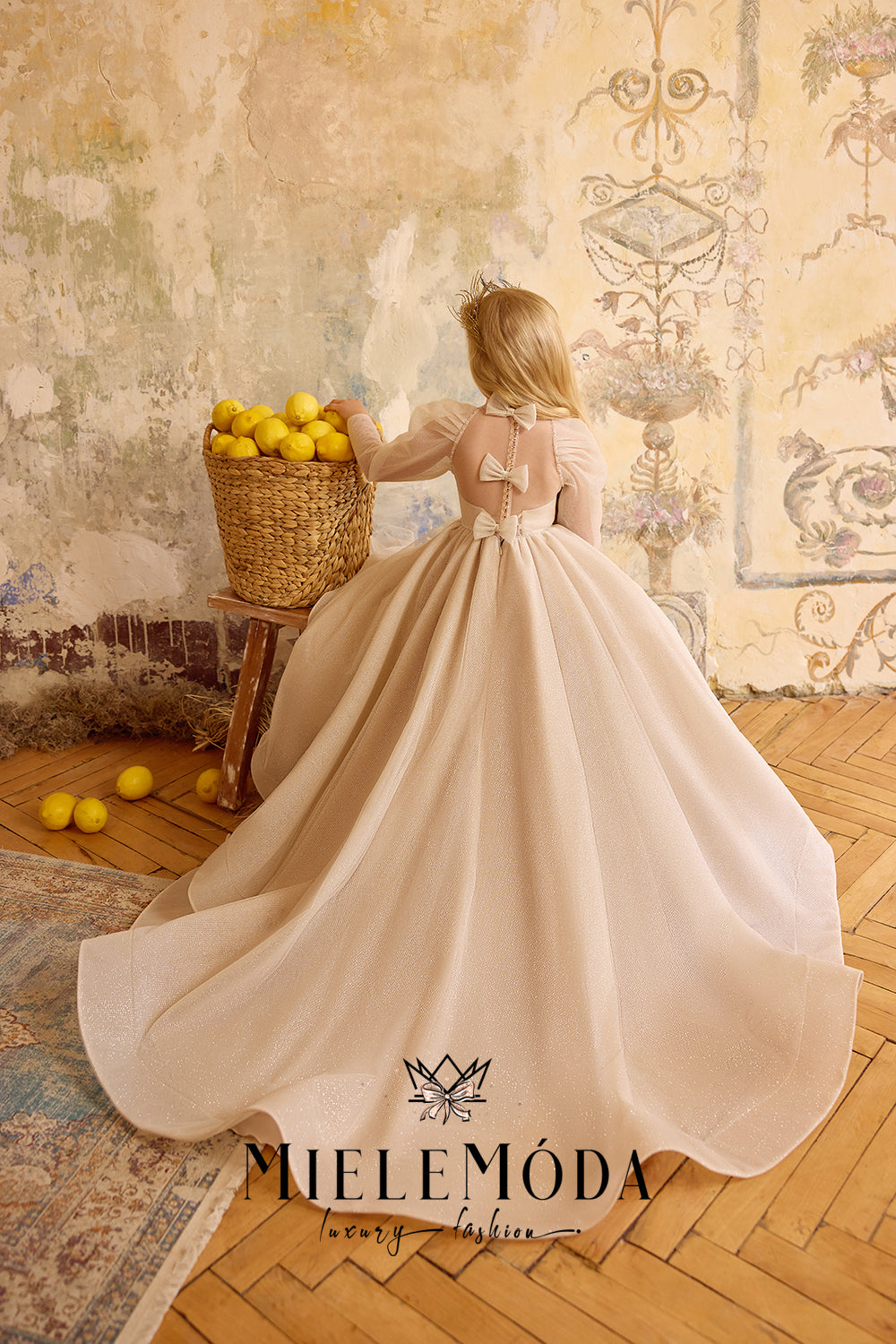 Vittoria Lune Couture Flower Girl Communion Dress