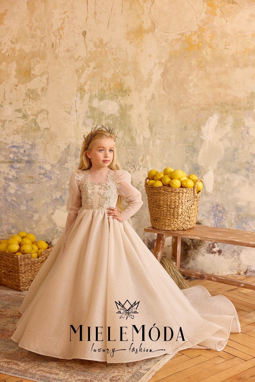 Vittoria Lune Couture Flower Girl Communion Dress